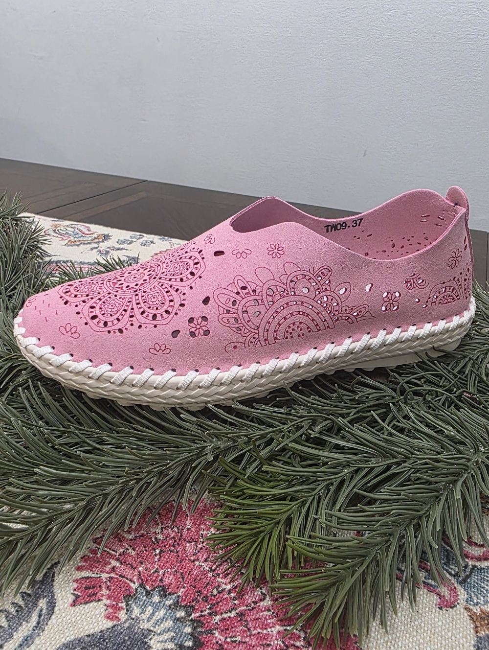 bernie mev. Women's TW 09 Slip-on in Pink